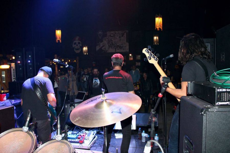Festival Londrina Calling - bandas de rock fazem show beneficente no domingo de carnaval